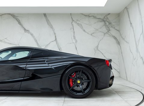 Ferrari LaFerrari 25