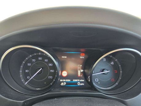 Jaguar XE 2.0d Prestige Auto Euro 6 (s/s) 4dr 46