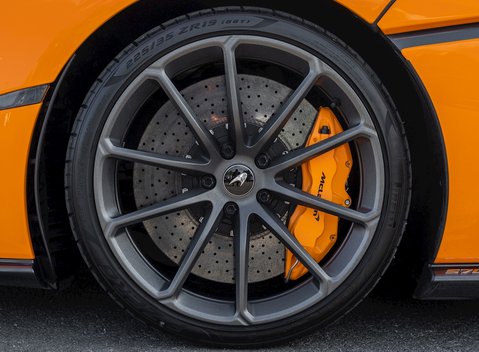 McLaren 570S Spider 11