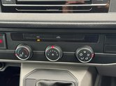 Volkswagen Transporter AUTO SWB L1H1 Highline T32 Air Con Alloys Sensors Tow Bar EURO 6 31