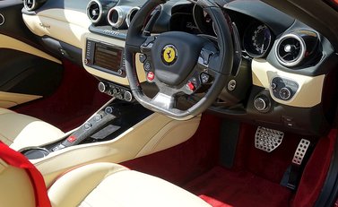 Ferrari California T 18