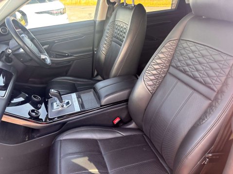 Land Rover Range Rover Evoque 2.0 Range Rover Evoque HSE D Auto 4WD 5dr 11