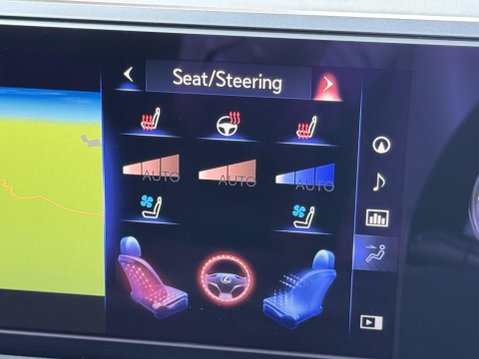 Lexus Ux 2.0 250h F Sport (Premium Plus) E-CVT E-FOUR Euro 6 (s/s) 5dr (Sunroof) 33