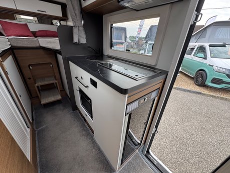 Benimar Tessoro T861 Rear Garage 14