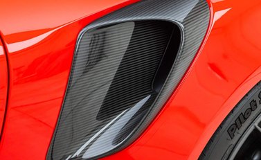 Porsche 911 GT2 RS (991) 40