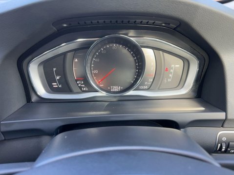Volvo V60 2.0 D4 Lux Nav Auto Euro 6 (s/s) 5dr 25