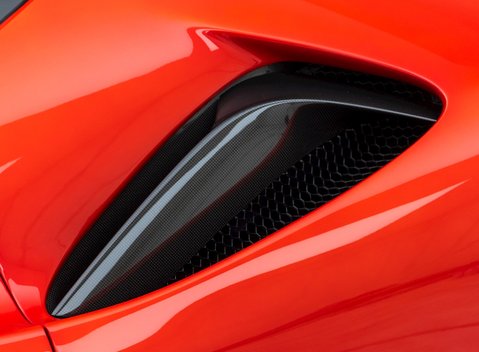 Ferrari SF90 Stradale 25