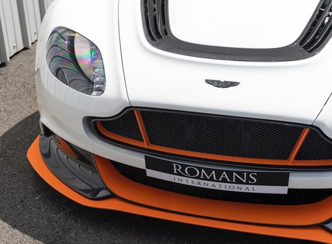Aston Martin Vantage GT12 21