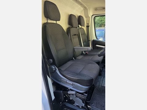 Peugeot Boxer 2.2 BlueHDi 435 Professional Panel Van 5dr Diesel Manual L4 H2 Euro 6 (s/s) 27
