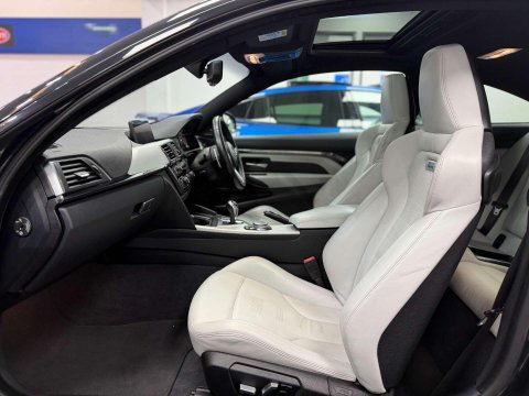 BMW M4 3.0 BiTurbo Coupe 2dr Petrol DCT Euro 6 (s/s) (431 ps) 35