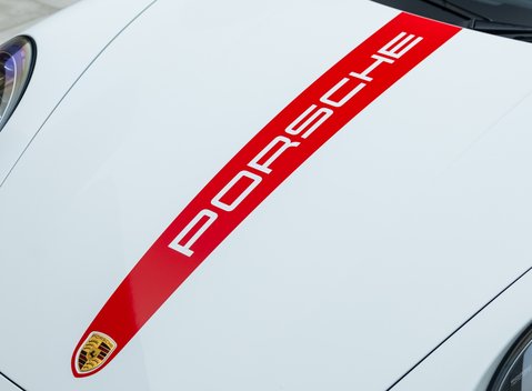 Porsche 911 Carrera 4 GTS (992) 34