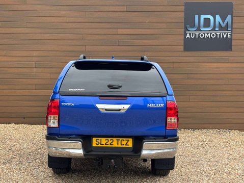 Toyota Hilux 2.4 HI-Luxury Icon D-4D 4WD Double Cab Auto 4WD 5dr 5