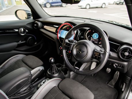 Mini Hatch COOPER SPORT