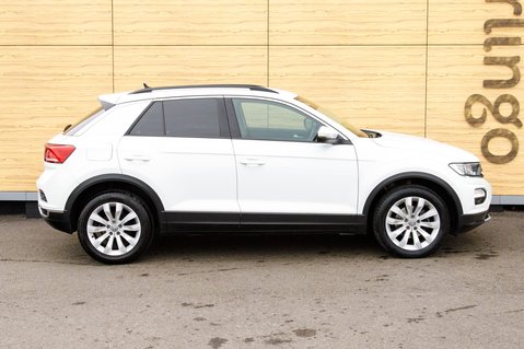 Volkswagen T-Roc SE TSI 12