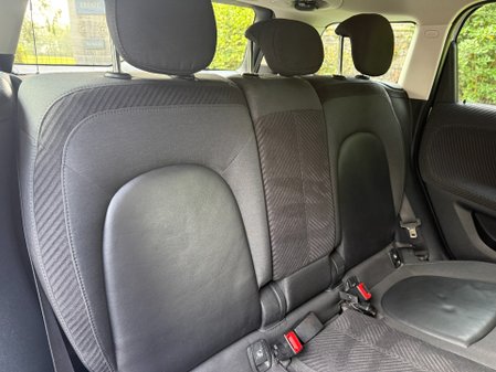 Mini Countryman COOPER D 28
