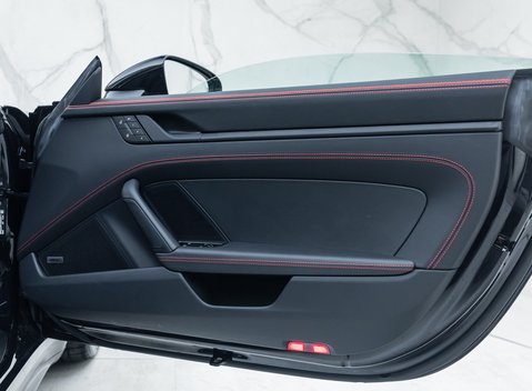 Porsche 911 Targa 4 GTS (992.2) 31