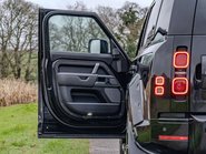 Land Rover Defender D300 X-Dynamic HSE URBAN 7