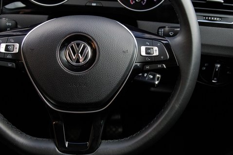 Volkswagen Golf SV GT TSI 19