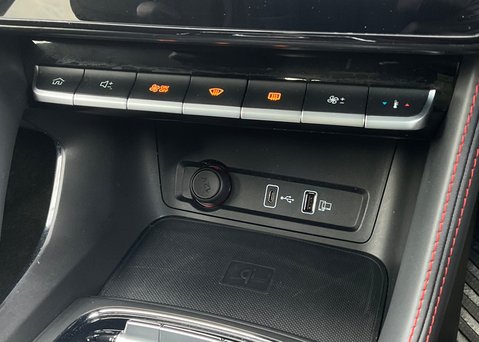 MG ZS EV 72KWH TROPHY 22