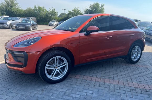 Porsche Macan PDK 21