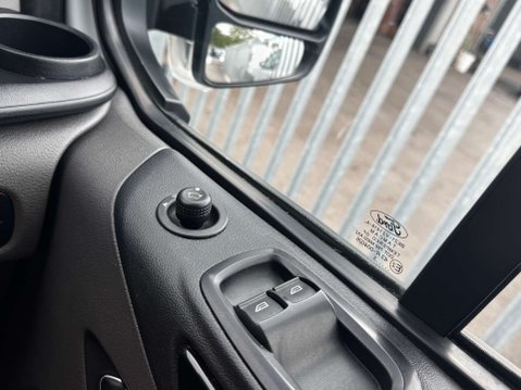 Ford Transit Custom 2.0 300 EcoBlue Limited Panel Van 5dr Diesel Manual L1 H1 Euro 6 (s/s) (130 32