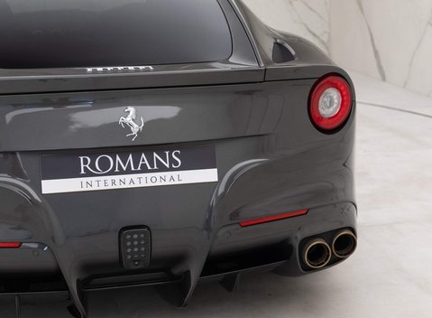 Ferrari F12 Berlinetta 22