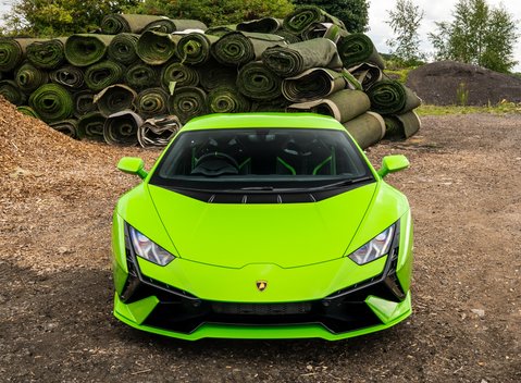 Lamborghini Huracan TECNICA 3