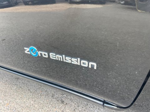 Nissan LEAF 30kWh Acenta Auto 5dr 18