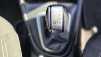 Renault Captur 1.5 dCi ENERGY Iconic SUV 5dr Diesel EDC Euro 6 (s/s) (90 ps) 16