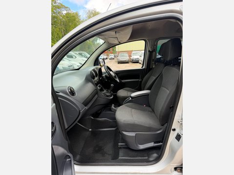 Mercedes-Benz Citan 1.5 109 CDI BlueEfficiency Crew Van Double Cab 6dr Diesel Manual L3 Euro 5 29