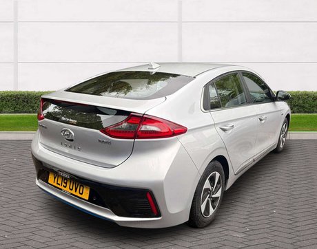 Hyundai IONIQ 1.6 IONIQ Premium SE FHEV Semi-Auto 5dr 7