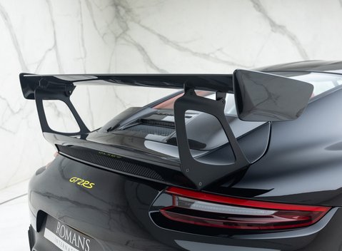 Porsche 911 (991) GT2 RS Weissach 52