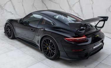 Porsche 911 (991) GT2 RS Weissach 9