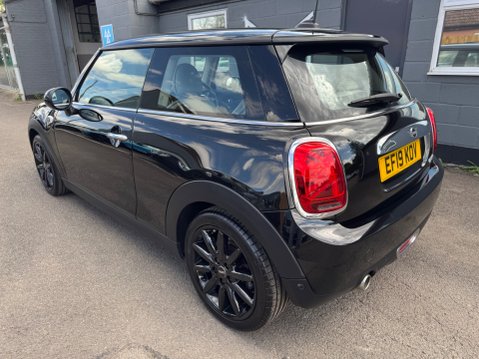 Mini Hatch COOPER EXCLUSIVE 9