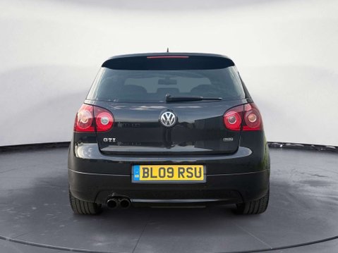 Volkswagen Golf 2.0 Golf GTi Pirelli 5dr 4