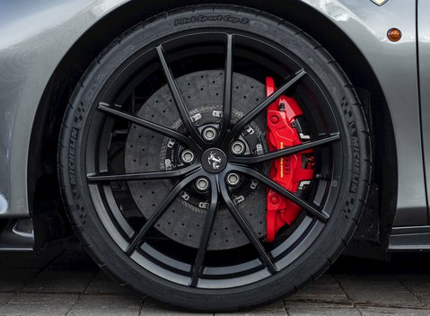 Ferrari 488 Pista 10