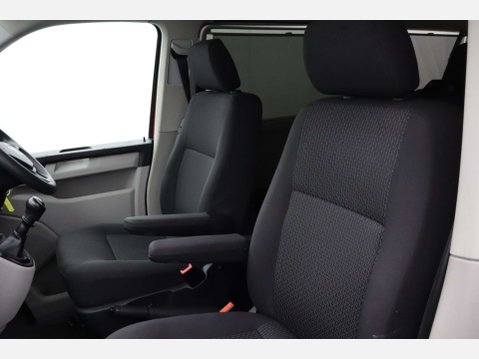 Volkswagen Transporter 2.0 Transporter T32 S TDI BlueMotion Technology 5dr 40