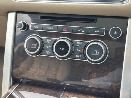 Land Rover Range Rover TDV6 VOGUE SE 30