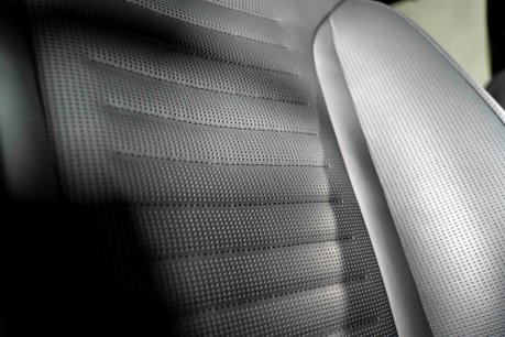 Land Rover Range Rover Sport SV EDITION ONE. FULL SATIN PPF. CARBON CERAMIC BRAKES. SLIDING PANO ROOF. 21