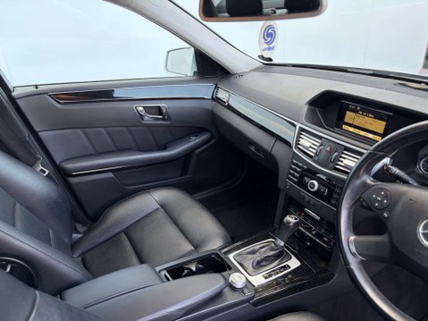 Mercedes-Benz E Class 2.1 E220 BlueEfficiency AvantGarde CDi Auto 4dr 18