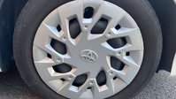 Toyota Aygo 1.0 VVT-i x-play Hatchback 5dr Petrol x-shift Euro 6 (71 ps) 9