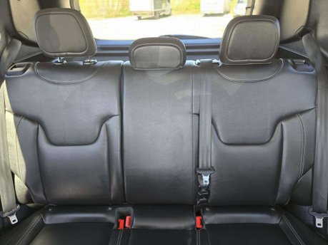 Jeep Renegade 2.0 MultiJetII Limited SUV 5dr Diesel Auto 4WD Euro 6 (s/s) (140 ps) 19