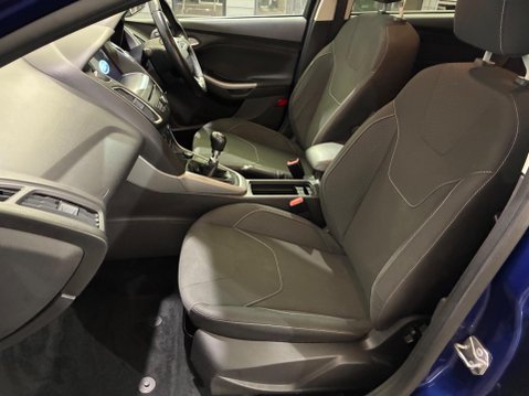 Ford Focus 1.0T EcoBoost Zetec Edition Euro 6 (s/s) 5dr 39