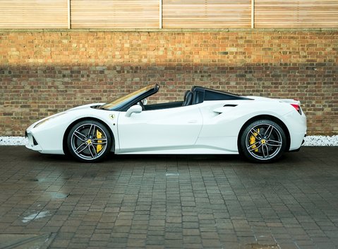Ferrari 488 Spider 2
