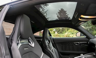 Mercedes-Benz Amg GT GT S 14