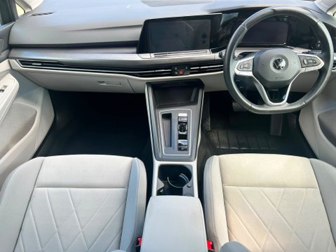 Volkswagen Golf STYLE ETSI DSG 21