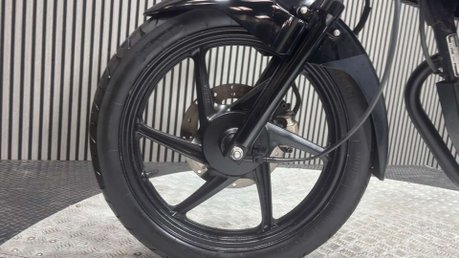 Honda CBF125 CBF125 2012 ONLY 6K MOT SERVICED ICONIC LEARNER BIKE 125CC 8