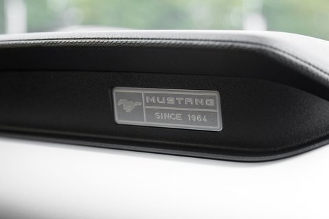 Ford Mustang ECOBOOST 16