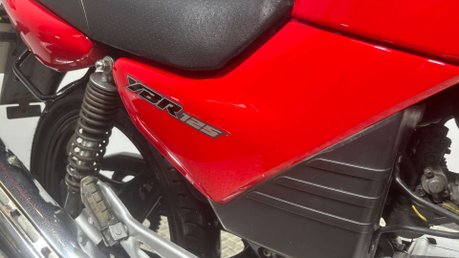 Yamaha YBR 125 2007 ONLY 11K NEW MOT 1 OWNER VERY CLEAN SERVICED 125CC 35