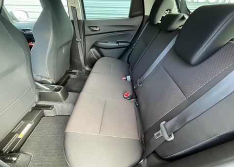 Suzuki Swift SPORT BOOSTERJET MHEV 11